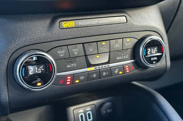 Ford Kuga (2022) thumbnail 24