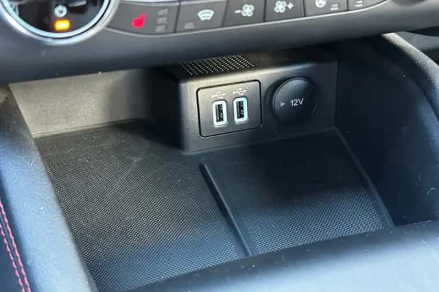 Ford Kuga (2022) thumbnail 25