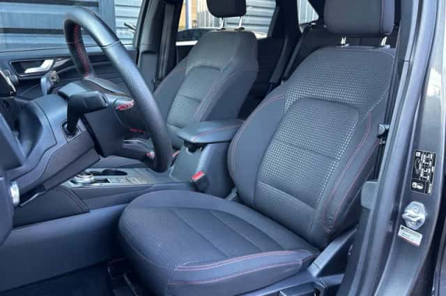Ford Kuga (2022) thumbnail 28