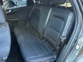 Ford Kuga (2022) thumbnail 30