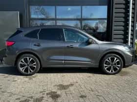 Ford Kuga (2022) thumbnail 7