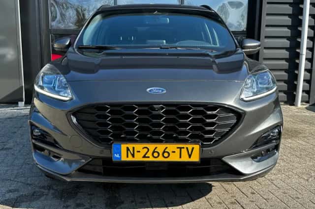 Ford Kuga (2022) thumbnail 9