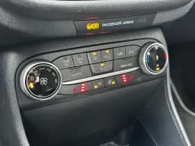 Ford Fiesta (2021) thumbnail 23