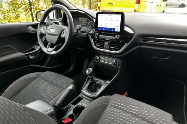 Ford Fiesta (2021) thumbnail 26