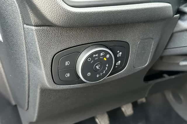 Ford Focus (2021) thumbnail 12