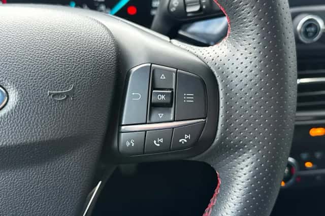 Ford Focus (2021) thumbnail 15