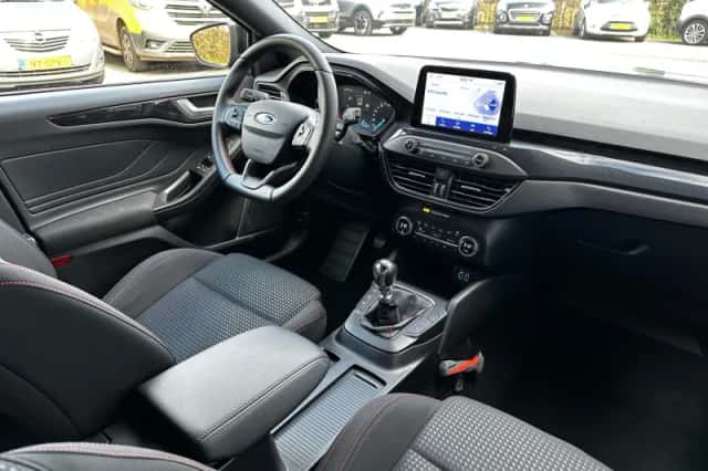 Ford Focus (2021) thumbnail 28
