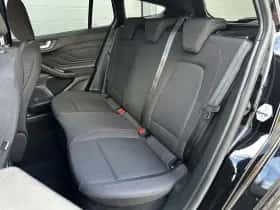 Ford Focus (2021) thumbnail 32