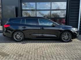 Ford Focus (2021) thumbnail 7