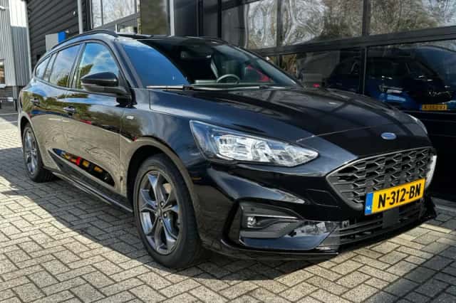 Ford Focus (2021) thumbnail 8
