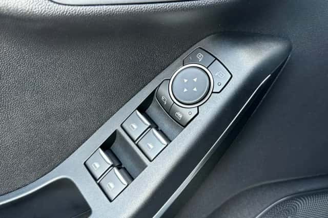 Ford Fiesta (2020) thumbnail 11