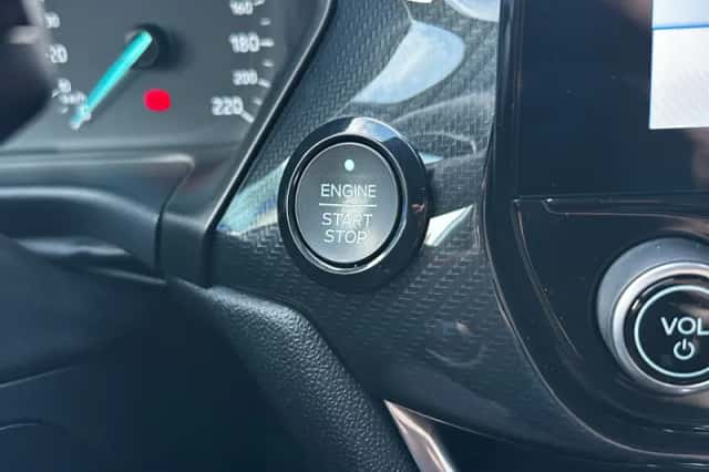 Ford Fiesta (2020) thumbnail 16