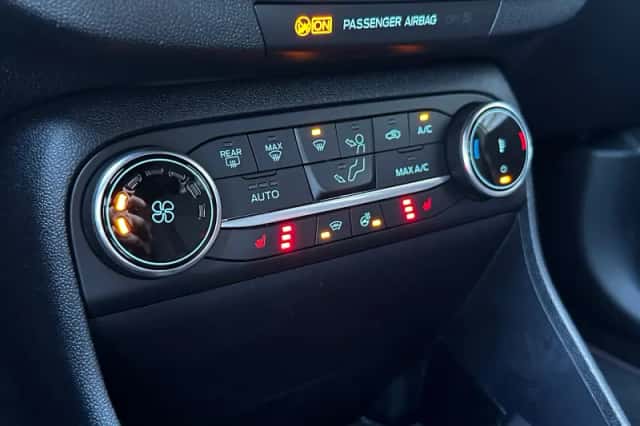 Ford Fiesta (2023) thumbnail 23