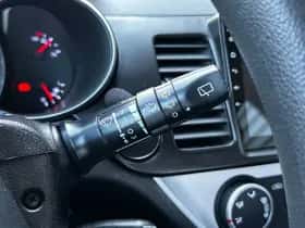 Kia Picanto (2017) thumbnail 15
