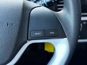 Kia Picanto (2017) thumbnail 16
