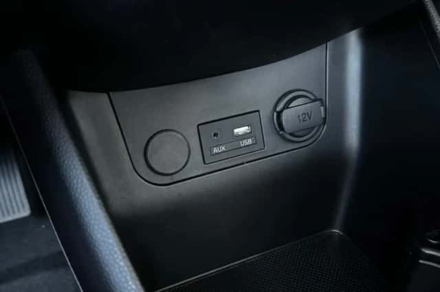 Kia Picanto (2017) thumbnail 19