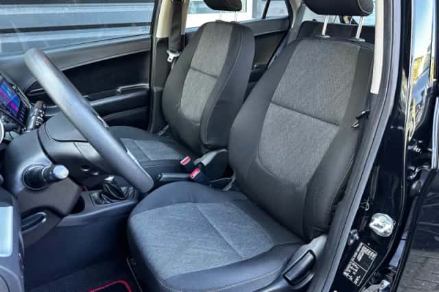 Kia Picanto (2017) thumbnail 23