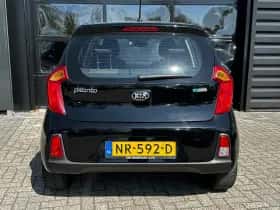 Kia Picanto (2017) thumbnail 5