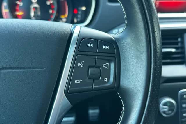 Volvo V40 (2019) thumbnail 15