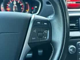 Volvo V40 (2019) thumbnail 15