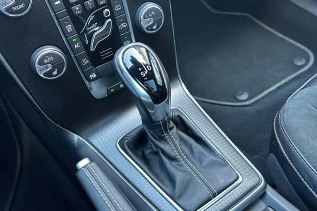 Volvo V40 (2019) thumbnail 28