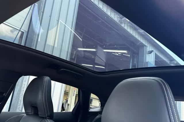 Volvo V40 (2019) thumbnail 32