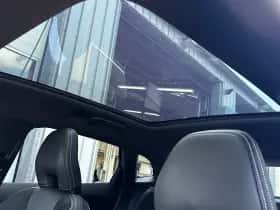 Volvo V40 (2019) thumbnail 32
