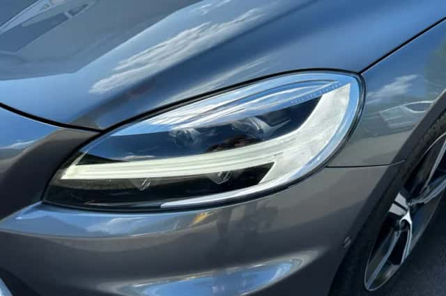 Volvo V40 (2019) thumbnail 35