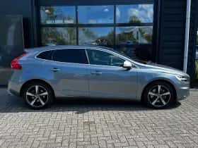 Volvo V40 (2019) thumbnail 7