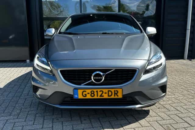 Volvo V40 (2019) thumbnail 9