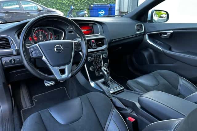 Volvo V40 (2019) thumbnail 10