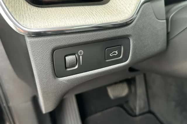 Volvo XC60 (2021) thumbnail 14