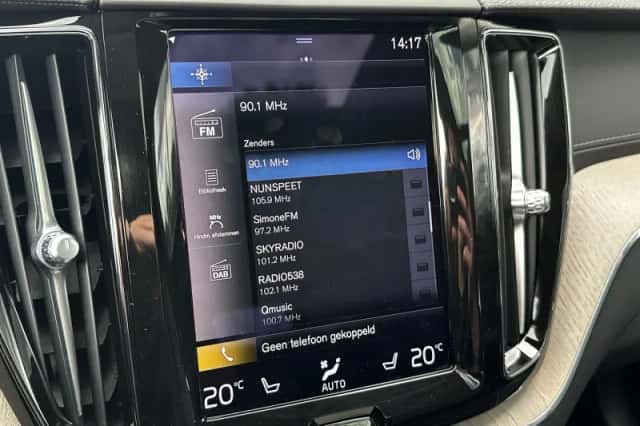 Volvo XC60 (2021) thumbnail 24