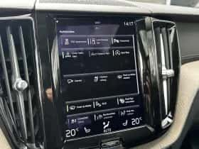 Volvo XC60 (2021) thumbnail 24