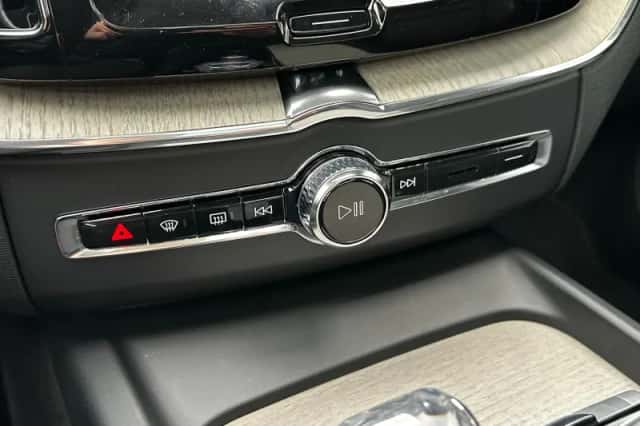 Volvo XC60 (2021) thumbnail 31
