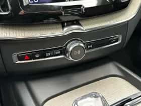 Volvo XC60 (2021) thumbnail 30