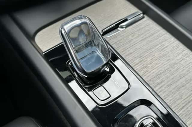 Volvo XC60 (2021) thumbnail 32