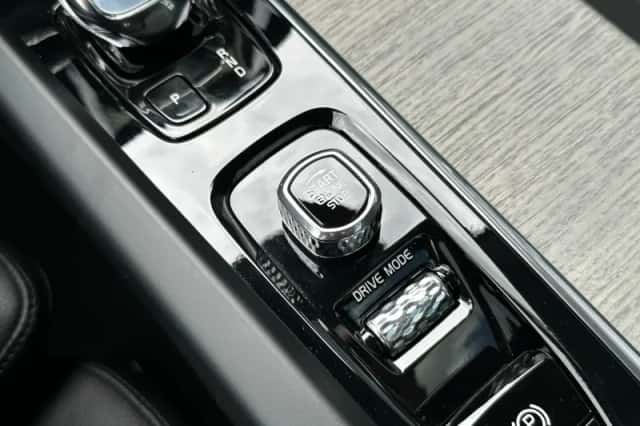 Volvo XC60 (2021) thumbnail 33