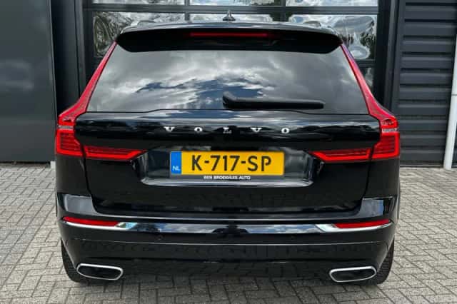 Volvo XC60 (2021) thumbnail 5