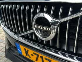 Volvo XC60 (2021) thumbnail 41