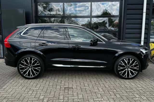 Volvo XC60 (2021) thumbnail 7