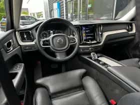 Volvo XC60 (2021) thumbnail 9