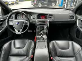 Volvo V60 (2018) thumbnail 18