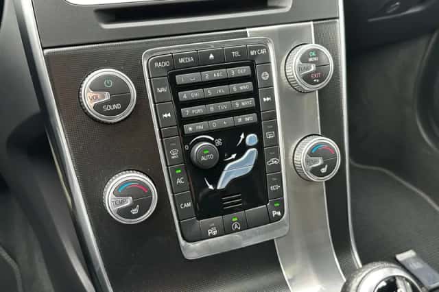 Volvo V60 (2018) thumbnail 26