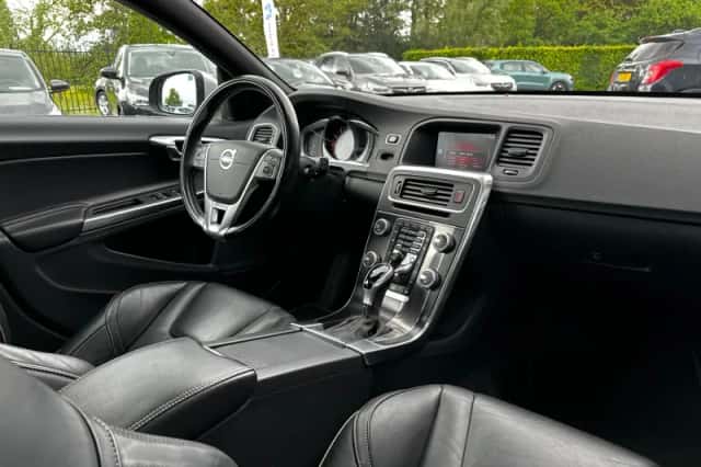 Volvo V60 (2018) thumbnail 28