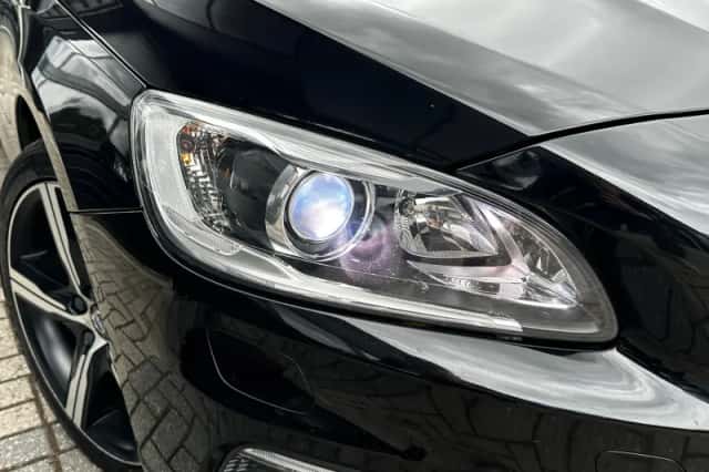 Volvo V60 (2018) thumbnail 33