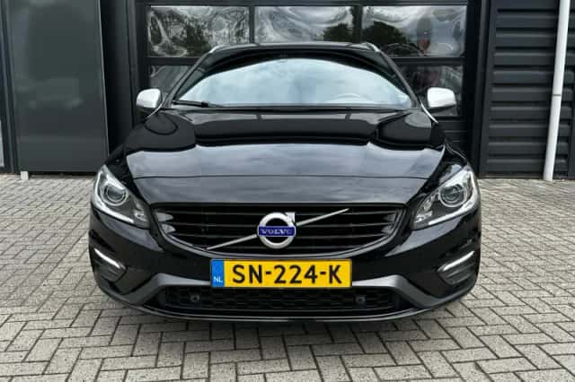 Volvo V60 (2018) thumbnail 9