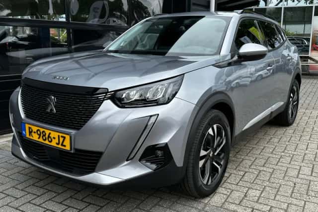 Peugeot 2008 (2022) thumbnail 2