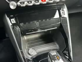 Peugeot 2008 (2022) thumbnail 25