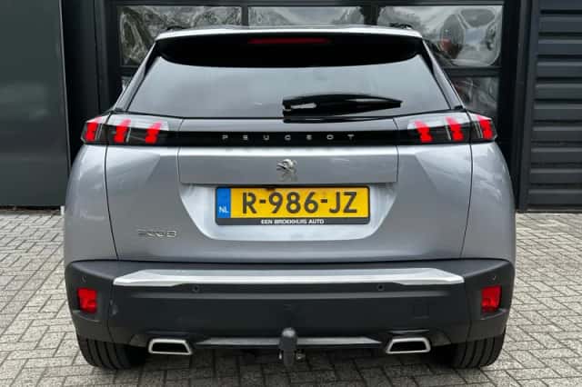 Peugeot 2008 (2022) thumbnail 5